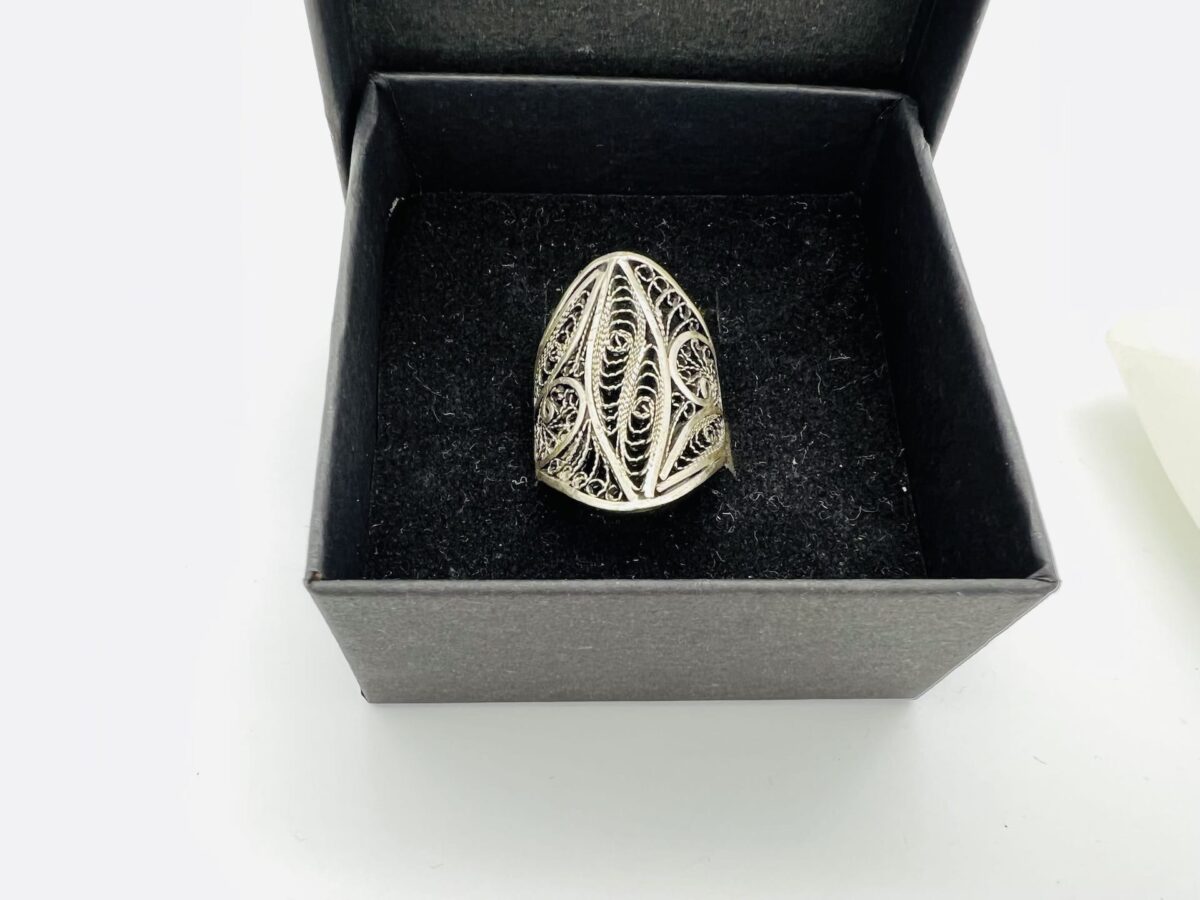 Silber Ring aus Marokko handgefertigt bei petit Marrakech