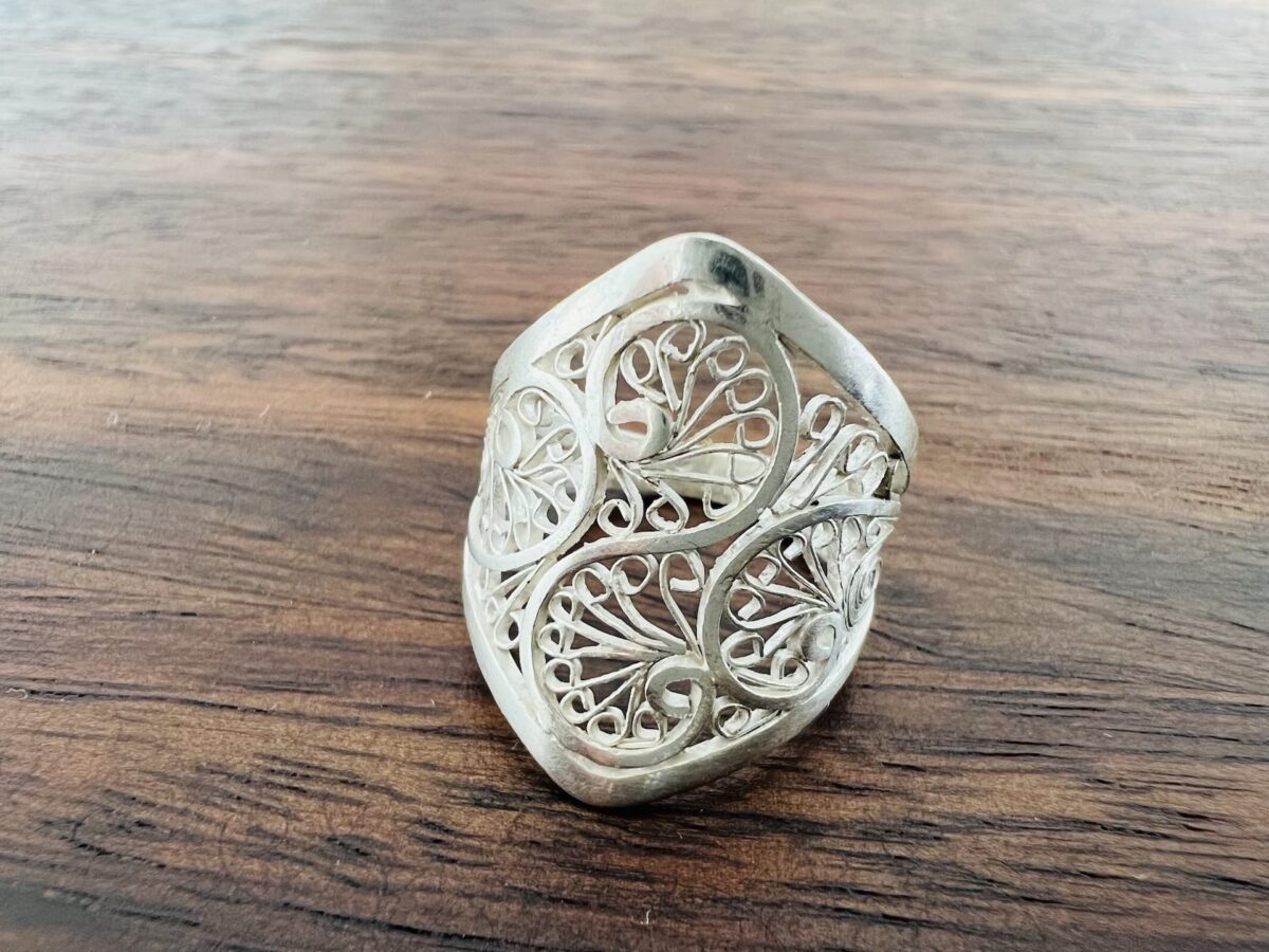 Silber Ring aus Marokko handgefertigt bei petit Marrakech