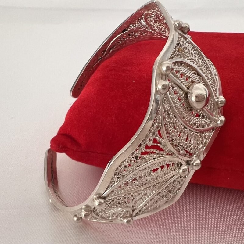 Armreifen_filigran_Perlen_4 handgefertigter Silber Armreifen filigran mit Perlen aus Marokko