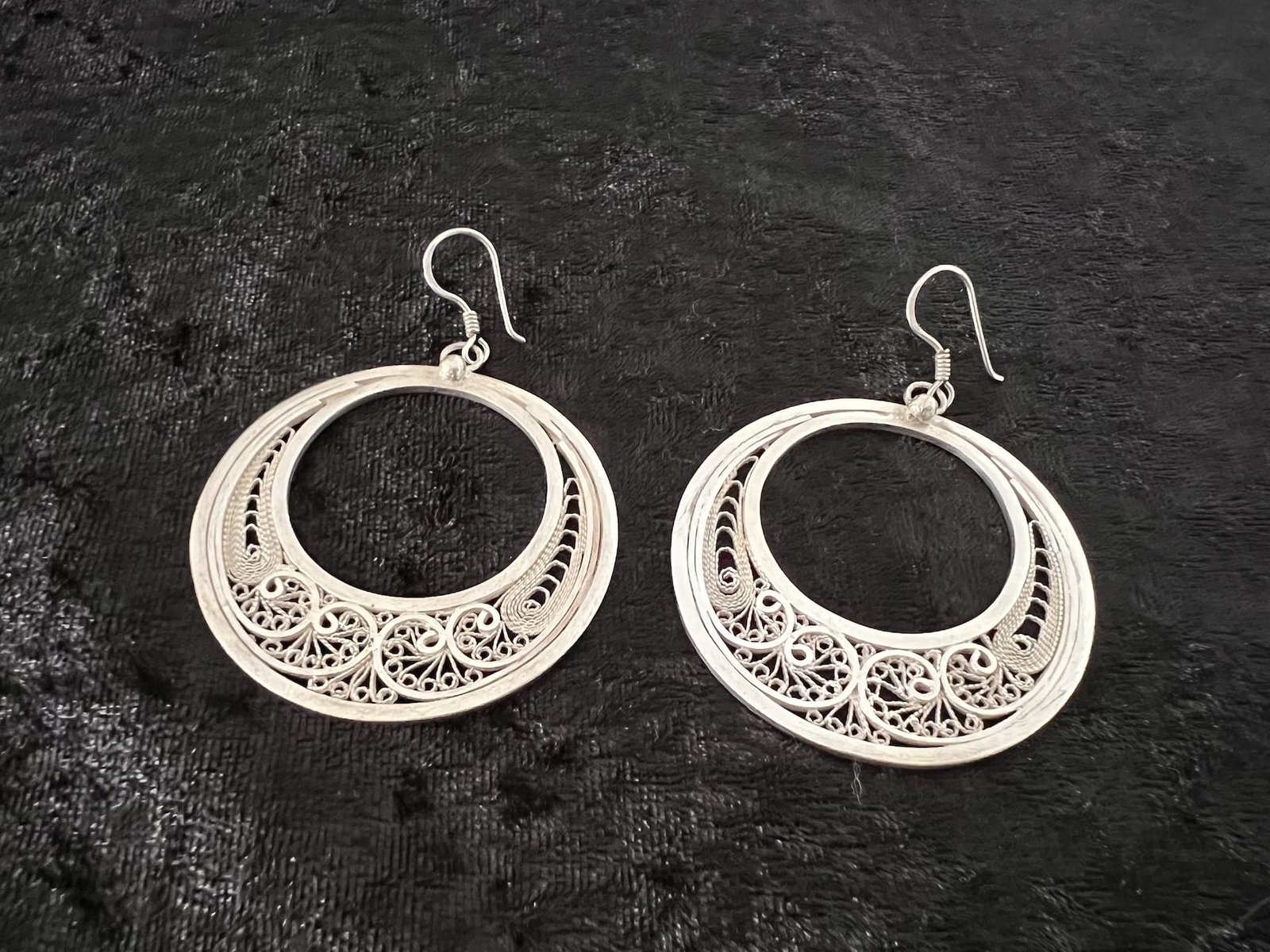 Ohrringe_Creolen_filigran_1 handgefertigte Silber Ohrringe Kreolen filigran aus Marokko