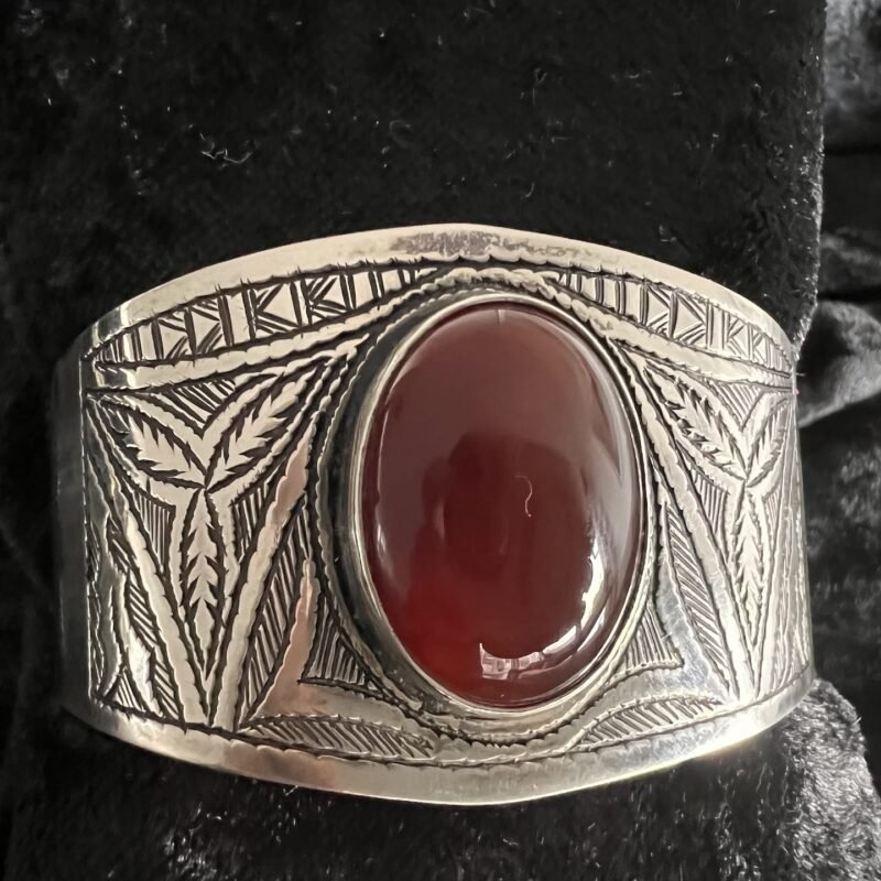 Armreifen_Tuareg_Karneol_bei_petit_Marrakech_03 handgefertigter Silber Schmuck aus Marokko