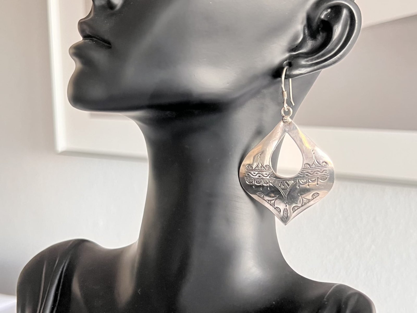 Berber_Tropfen_2_bei_petit_Marrakech_06 handgefertigter Silber Schmuck aus Marokko