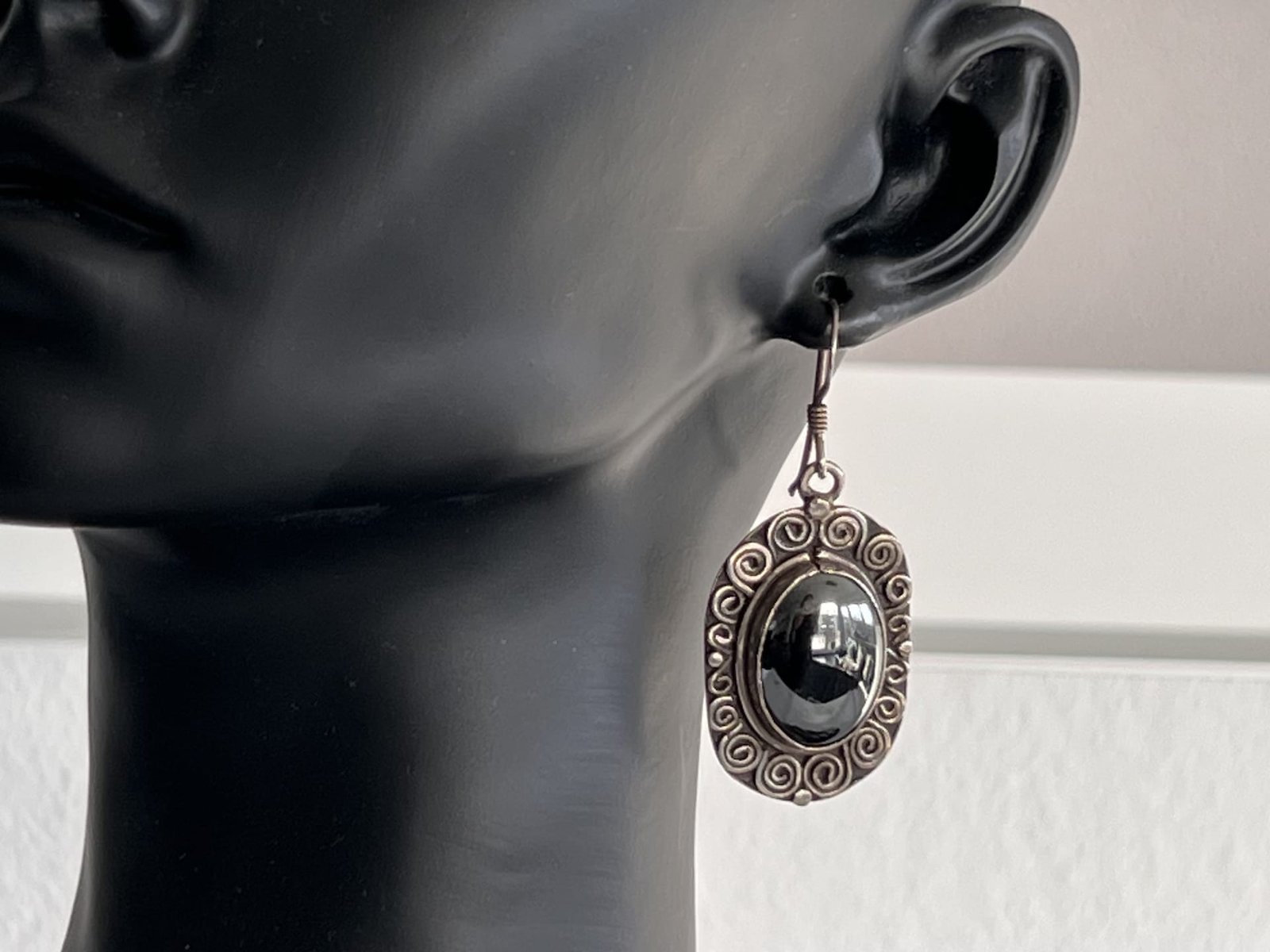 Ohrringe_Berber_Hämatid_bei_petit_Marrakech_02 handgefertigter Silber Schmuck aus Marokko