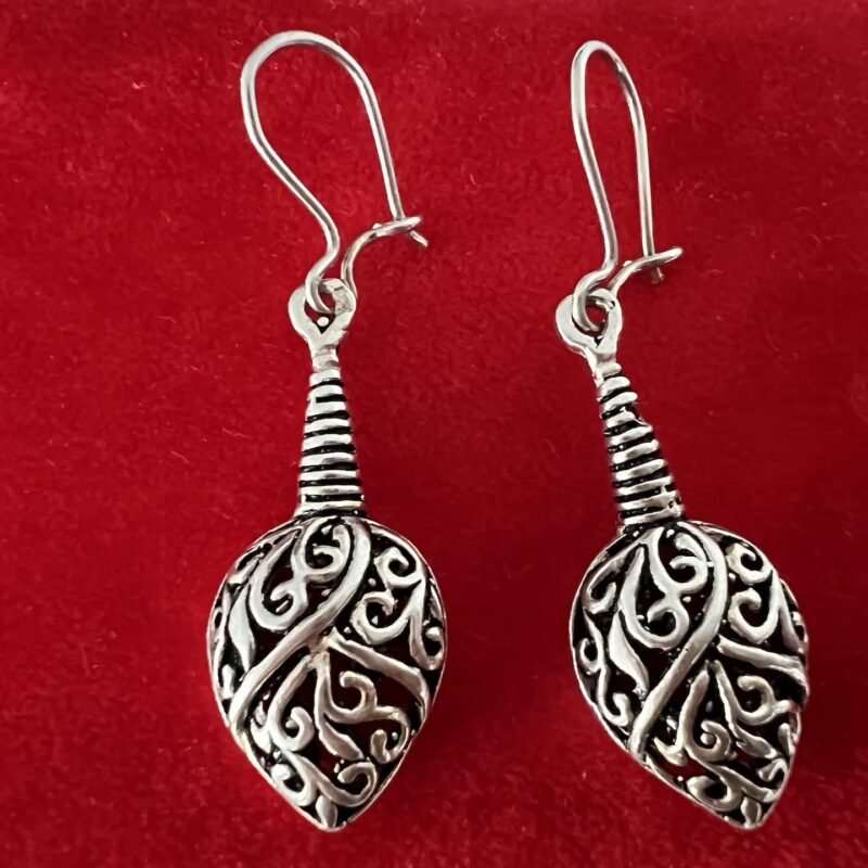 Ohrringe_Herz_bei_petit_Marrakech_02 handgefertigter Silber Schmuck aus Marokko