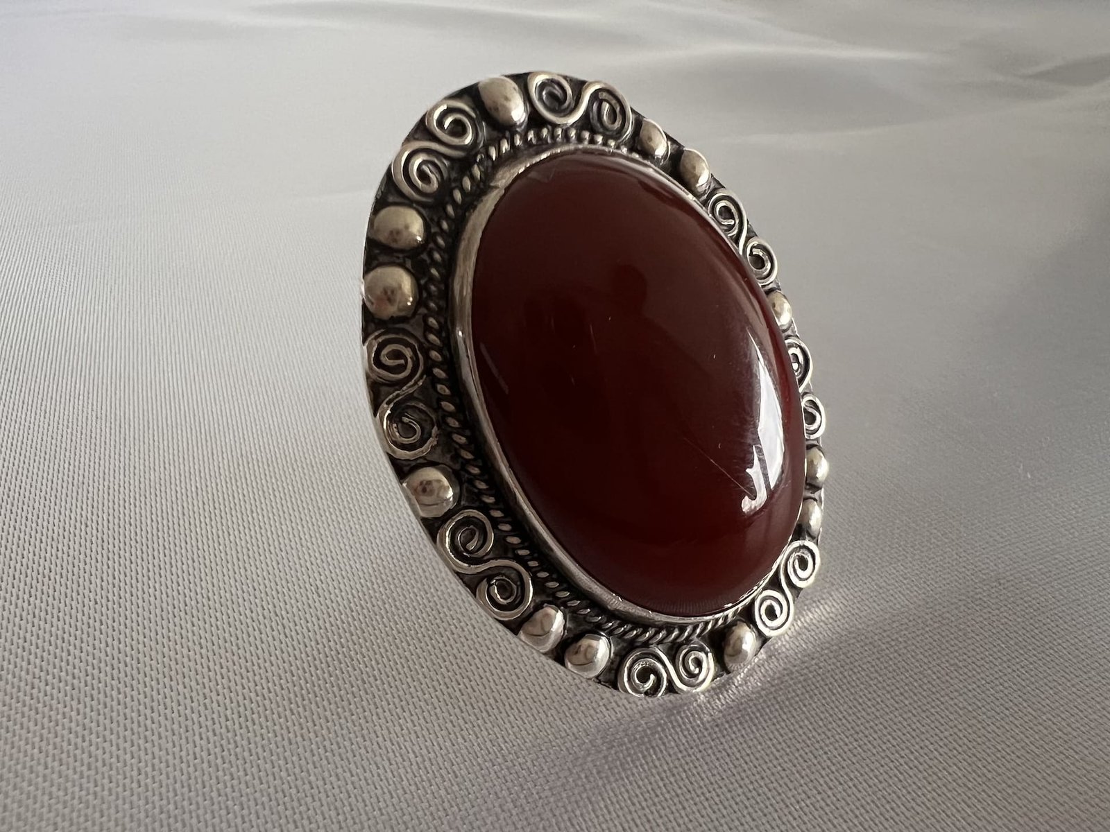 Ring_Berber_Karneol_bei_petit_Marrakech_02 handgefertigter Silber Schmuck aus Marokko