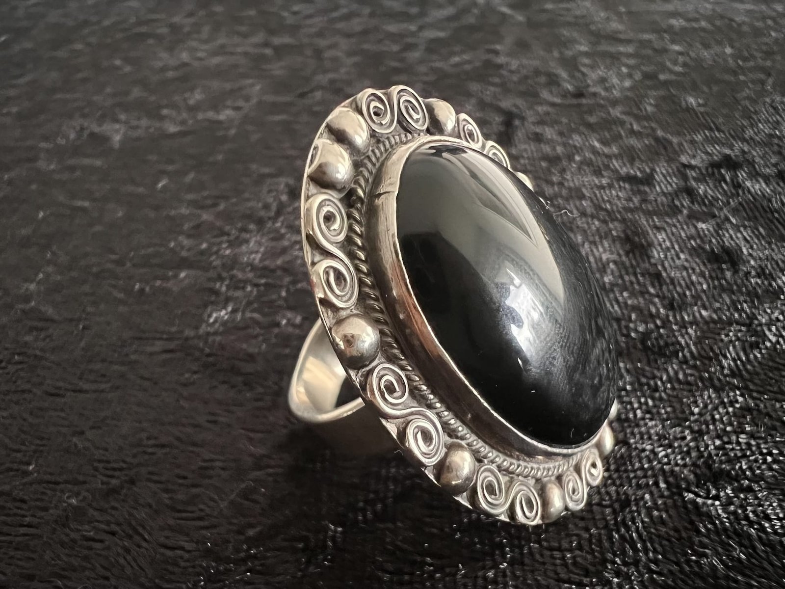 Ring_Berber_Onyx_bei_petit_Marrakech_04 handgefertigter Silber Schmuck aus Marokko