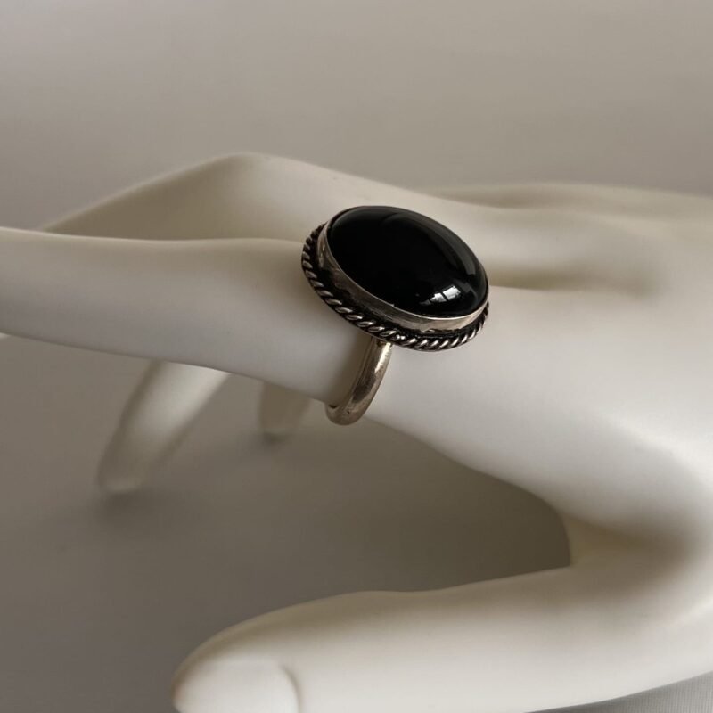 Ring_Berber_Onyx_klassisch_bei_petit_Marrakech_01 handgefertigter Silber Schmuck aus Marokko
