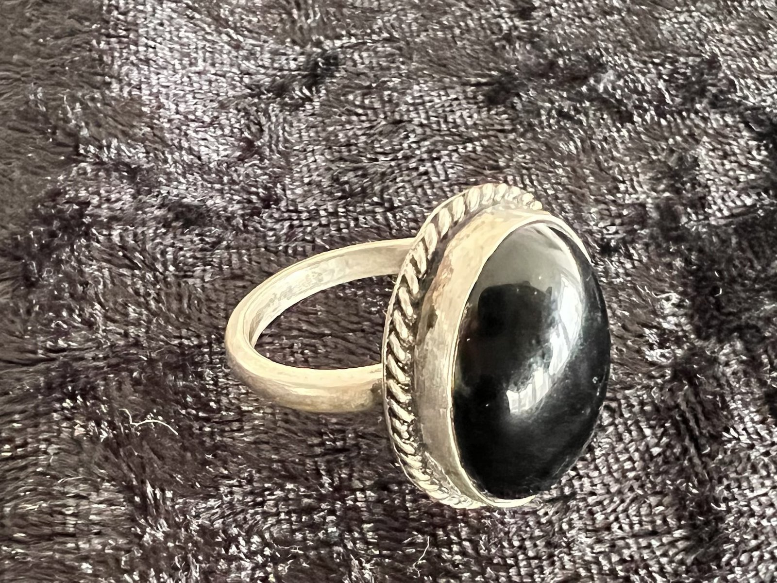 Ring_Berber_Onyx_klassisch_bei_petit_Marrakech_04 handgefertigter Silber Schmuck aus Marokko