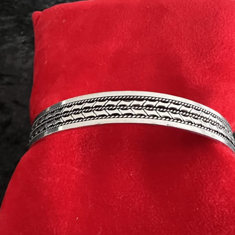 Armrefien_Berber_simple3_03_bei_petit_Marrakech handgefertigter Silber Schmuck aus Marokko