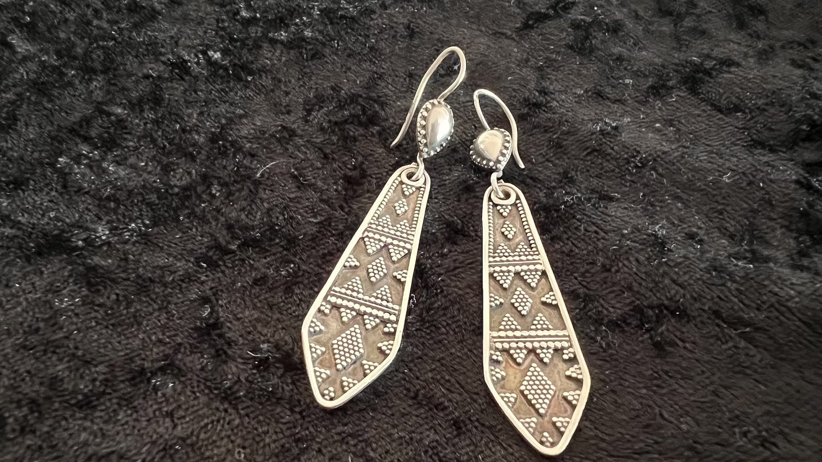 Berber_Ohrringe_03_bei_petit_Marrakech handgefertigter Silber Schmuck aus Marokko